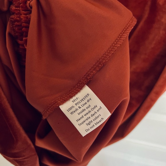 Joyfolie Velvet Mini Dress in Cinnamon - Picture 8 of 9